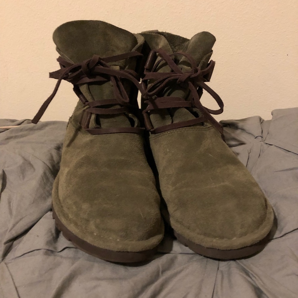 Spruce Colored Uggs - image 4